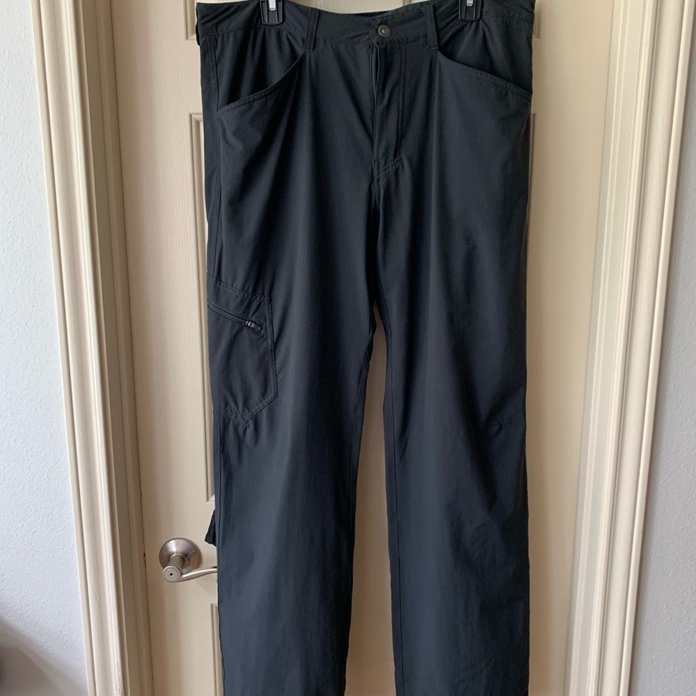 Men’s Patagonia Gray Hiking Pants, 36” Waist